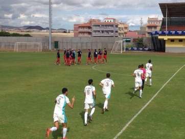 Momentos iniciales del partido (Foto TA)