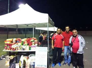 Los organizadores del torneo junto al concejal Pablo Rodríguez (Foto TA)