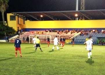 Instantes del partido entre la UD Telde y el Unión Viera (Foto TA)