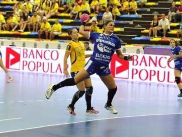 Imagen de archivo de un partido del Rocasa con el Bera Bera (Foto RFEBM)