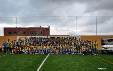 Presentación de la equipación del CF La Garita (Foto de Facebook del club)