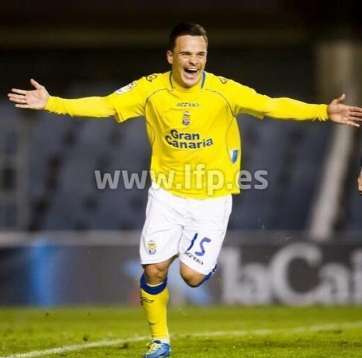 Roque Mesa celebrando uno de los goles que ha anotado esta temporada (Foto LFP)