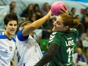 Imagen del encuentro (Foto J.L. Recio)