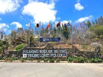 Entrada a las instalaciones de Lomo Pollo (Foto TA)