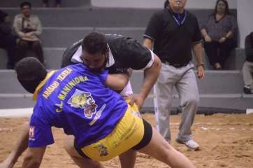 Gutiérrez, tirando a Medianito IV (Foto TA)