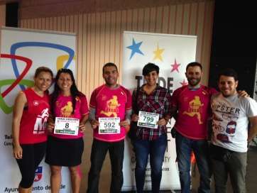 Imagen del reparto de dorsales esta mañana en el CC Las Terrazas (Foto TA)