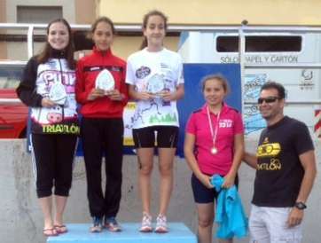 Podio femenino de la prueba (Foto cedida a TA)
