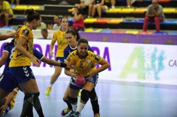 Imagen de la jugadora Melania Falcón durante un encuentro del Rocasa (Foto de CB Rocasa)