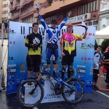 José Carlos Orihuela, en lo alto del pódium (Foto TA)