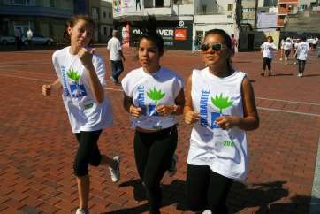 Imagen de archivo de alumnos del Liceo Frances durante la VI carrera contra el hambre (Foto TA)