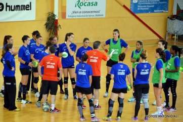 La selección española de balonmano femenino, esta tarde en Telde (Foto Antonio Alí)