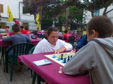 La joven Jenny Sanabria en el XVIII Torneo Escolar de Ajedrez Fiestas San Juan 2015 (Foto Telde Los Llanos)