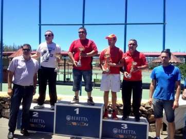 Los ganadores del campeonato, con el edil de Deportes del Ayuntamiento de Telde, Diego Ojeda (Foto CT Telde)