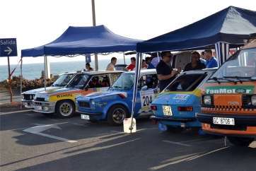 Imagen de las revisiones del rally en 2014 (Foto Escudería Telde)