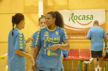 Yacaira Tejeda, en un entrenamiento del equipo (Foto TA)
