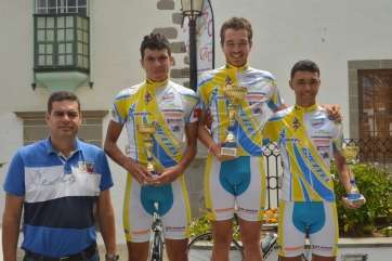 Imagen de un pleno de Bicitel en el podio de El Condado (Foto TA)