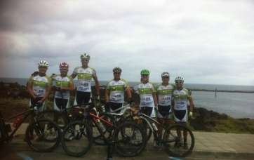 Corredores del equipo teldenese que participaron en la prueba (Foto TA)