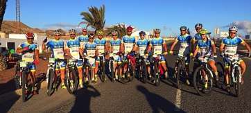 Foto de grupo de los integrantes del Atlefulca que participaron en la Fuertebike 2015 (Foto TA)