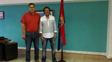 El concejal de Deportes, Diego Ojeda, con Carmelo Ruiz (Foto TA)