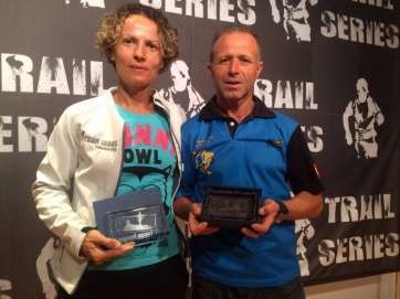 Juani Santana y Javier Rodríguez, con sus trofeos (Foto TA)