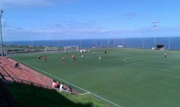 Momento del partido jugado este domingo en el Estadio La Suerte (Foto TA)