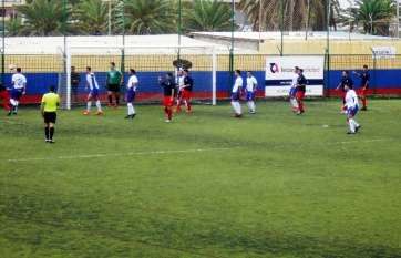 Momento del partido jugado este domingo en El Hornillo (Foto José Carlos Vega)