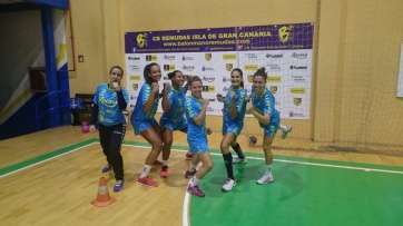 Las jugadores se incorporaron este lunes a los entrenamientos (Foto TA)