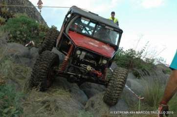 Vehículo de uno de los equipos participantes en la dura prueba (Foto TA)