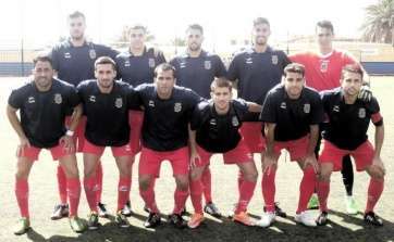 Formación habitual del Telde en la presente temporada (Foto José Carlos Vega)