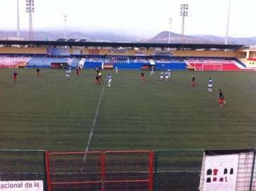 Imagen del partido jugado en Telde el pasado mes de octubre entre ambos equipos (Foto TA)