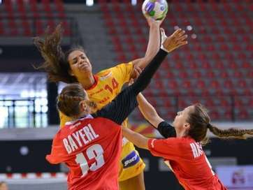 Sayna Mbengue, en una imagen de archivo con el combinado nacional (Foto TA)