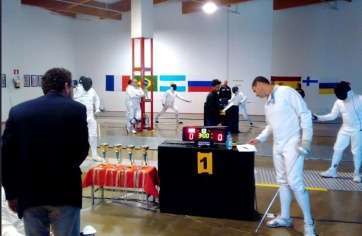 Un momento de la competición de esgrima (Foto TA)