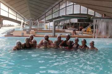 Las jugadoras en la sesión de talasoterapia de este martes (Foto TA)