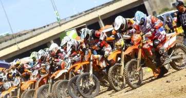 Salida de una de las categorías (Foto Valsebike)