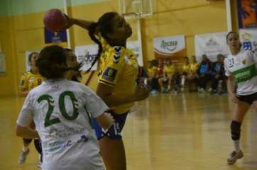 Momento del partido de esta tarde jugado en el Pabellón Insular Antonio Moreno (Foto TA)