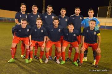 Formación habitual de Telde durante este temporada (Foto Antonio Alí)