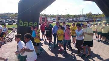Las jugadoras del Rocasa, unas habituales en la Carrera Solidaria del Colegio Arenas Sur