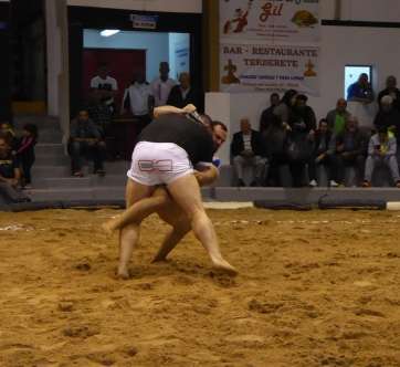 Imagen de archivo de una luchada del Castro Morales (Foto TA)