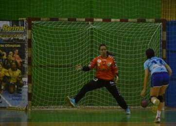 Momento del partido de este sábado en el Pabellón Antonio Moreno (Foto TA)