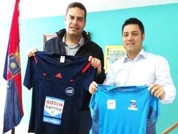 El edil teldense Diego Ojeda (i), este miércoles junto a Óscar Raluy (d) (Foto TA)