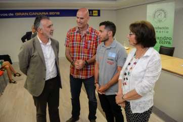 Marcos Yánez (2d) este jueves junto a Ángel Víctor Torres (i), Pedro Cubiles (c) y Rosa Rodríguez (Foto Acfi Press)