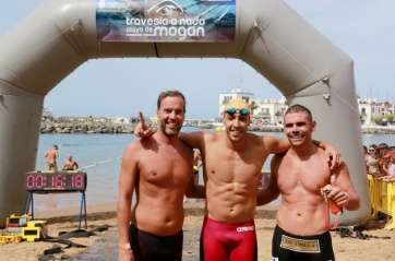 Los tres primeros de la prueba de 1.200 metros. David Romera, el primero por la derecha (Foto Más Evento Comunicación)