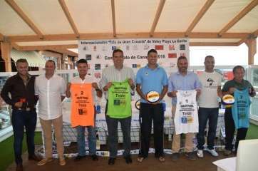 Momento de la rueda de prensa (Foto TA)