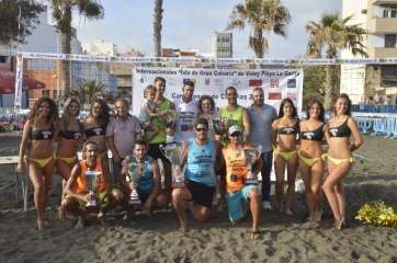 Los equipos ganadores posan después del torneo (Foto TA)