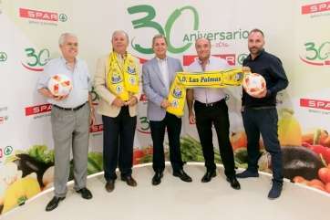 Momento de la firma de este jueves en Telde (Foto TA)