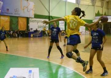 Imagen de archivo de un partido del Rocasa en su feudo (Foto TA)