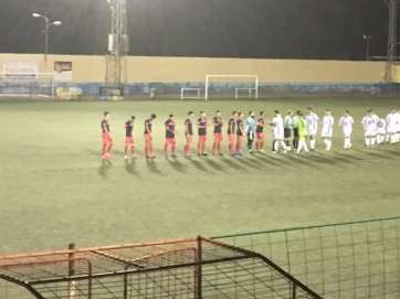 Inicios del partido jugado esta noche en el Estadio Municipal Pablo Hernández (Foto UD Telde)