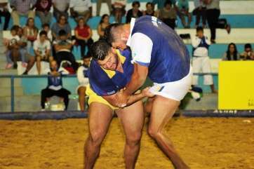 Brega entre el Maninidra y el Unión Sardina (Foto Pedro Reyes)
