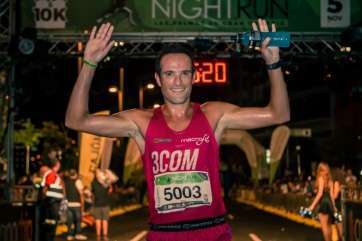 Saúl Castro en el momento de llegar a la meta (Foto 3COM Squad)