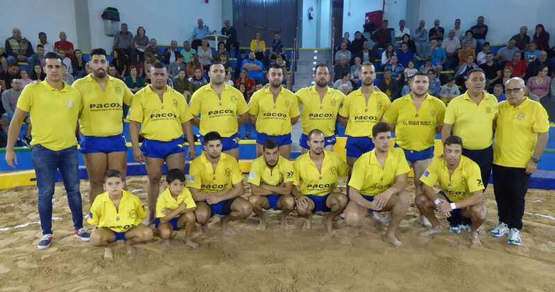 Luchadores del club Roque Nublo (Foto Roque Nublo)